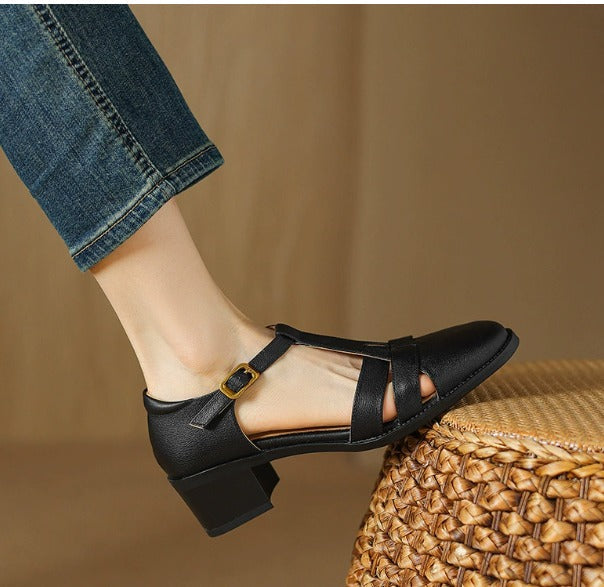 Joan | Timeless T-Bar Flats
